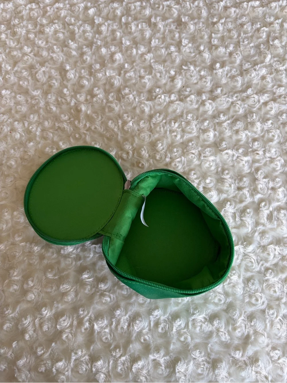 New Green Round Accessories Pouch